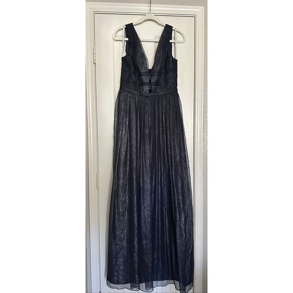 ✨ Monique Lhuillier Bridesmaids Whitney Maxi Dress Navy Silver Metallic Size 10 - Picture 4 of 7